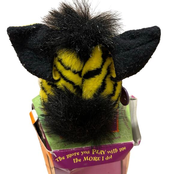 1999 Bumblebee Furby Black Yellow Tiger Electronics WORKING With Box and Tags - Picture 5 of 10